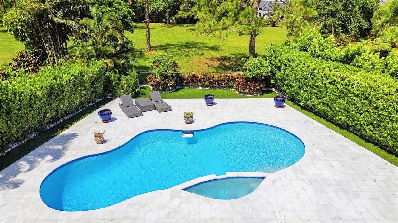 Total Privacy Backing to Nature Preserve