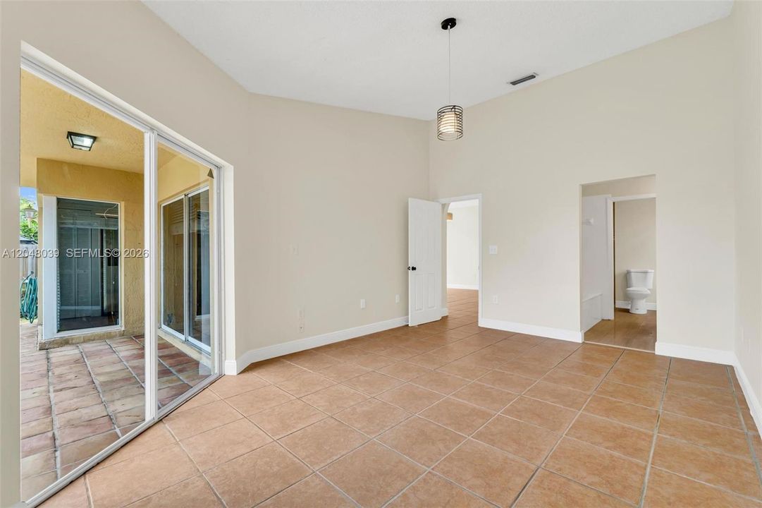 For Sale: $620,000 (3 beds, 2 baths, 1392 Square Feet)