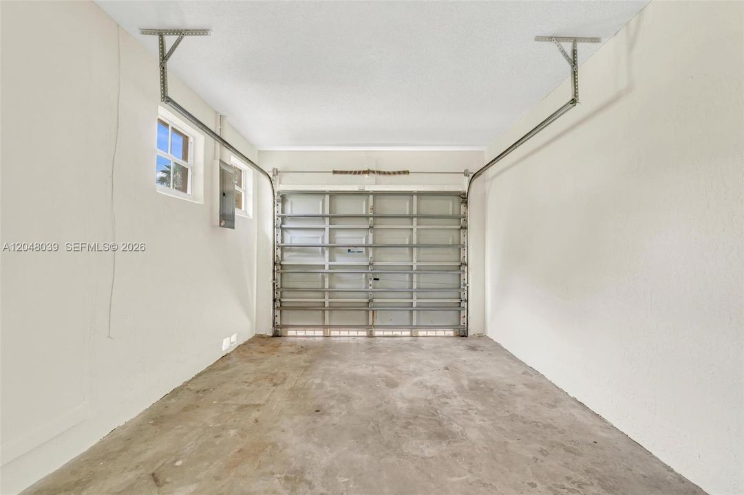 For Sale: $620,000 (3 beds, 2 baths, 1392 Square Feet)