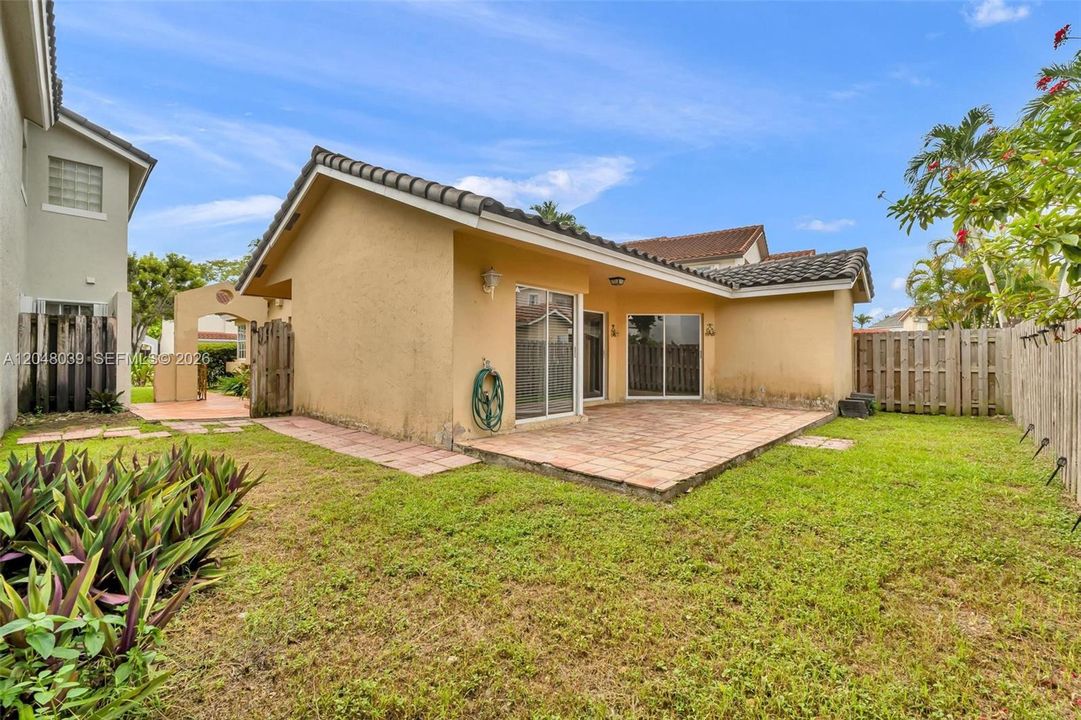 For Sale: $620,000 (3 beds, 2 baths, 1392 Square Feet)