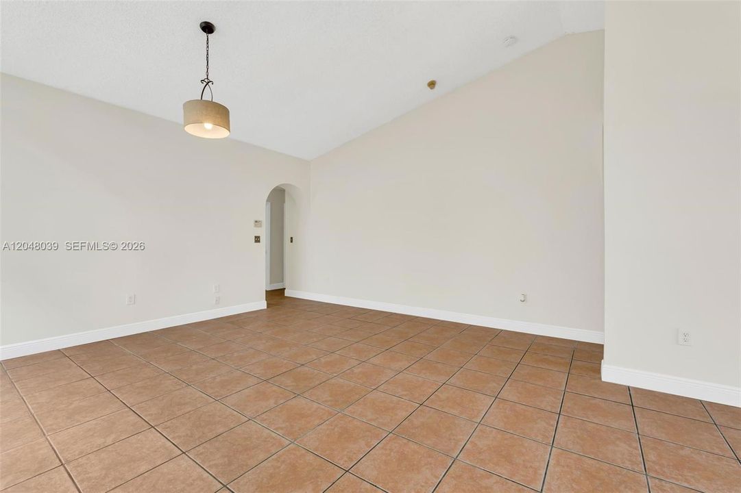 For Sale: $620,000 (3 beds, 2 baths, 1392 Square Feet)