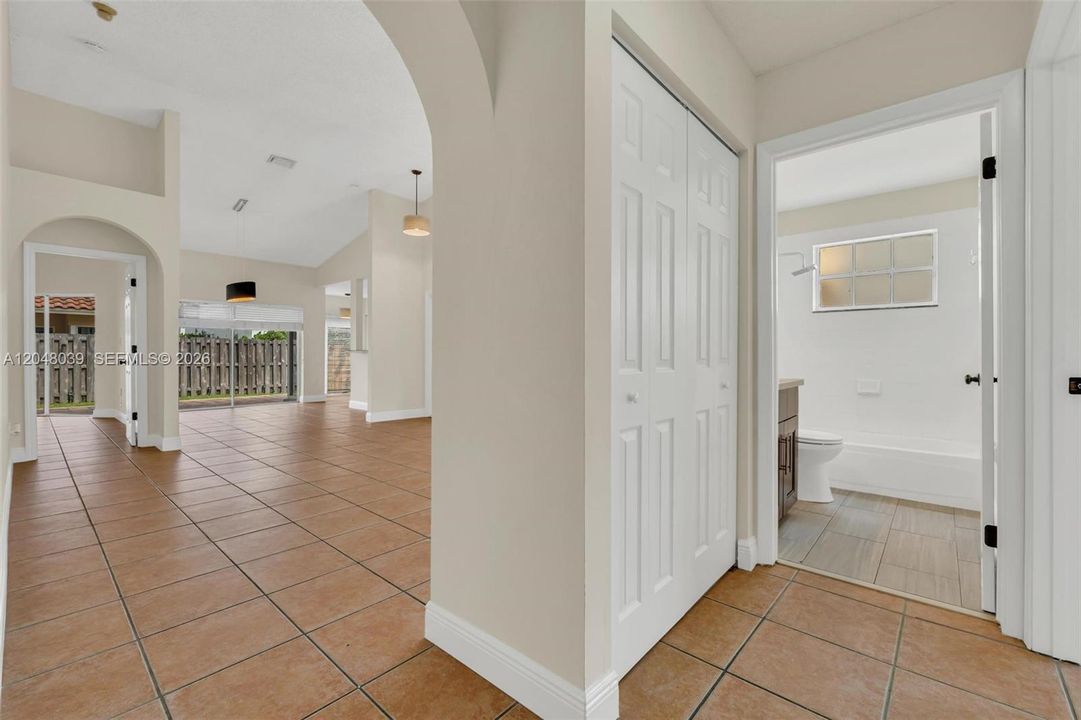 For Sale: $620,000 (3 beds, 2 baths, 1392 Square Feet)