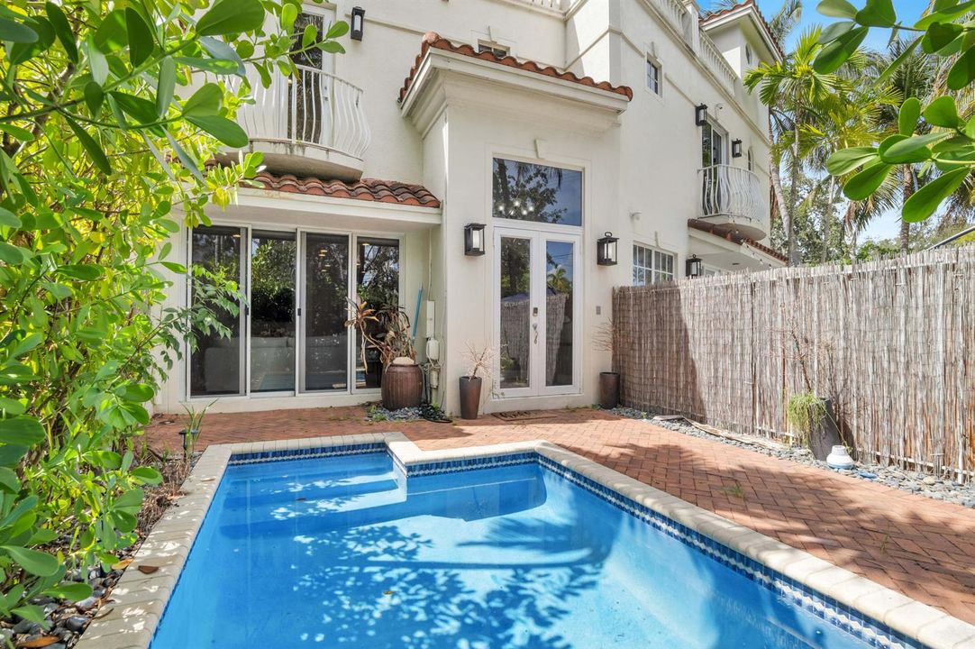 1362 Bayview Dr-9