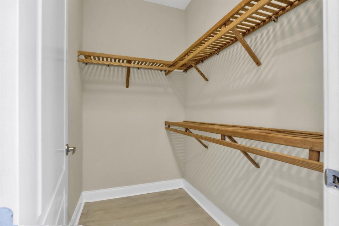 1362 Bayview Dr-42