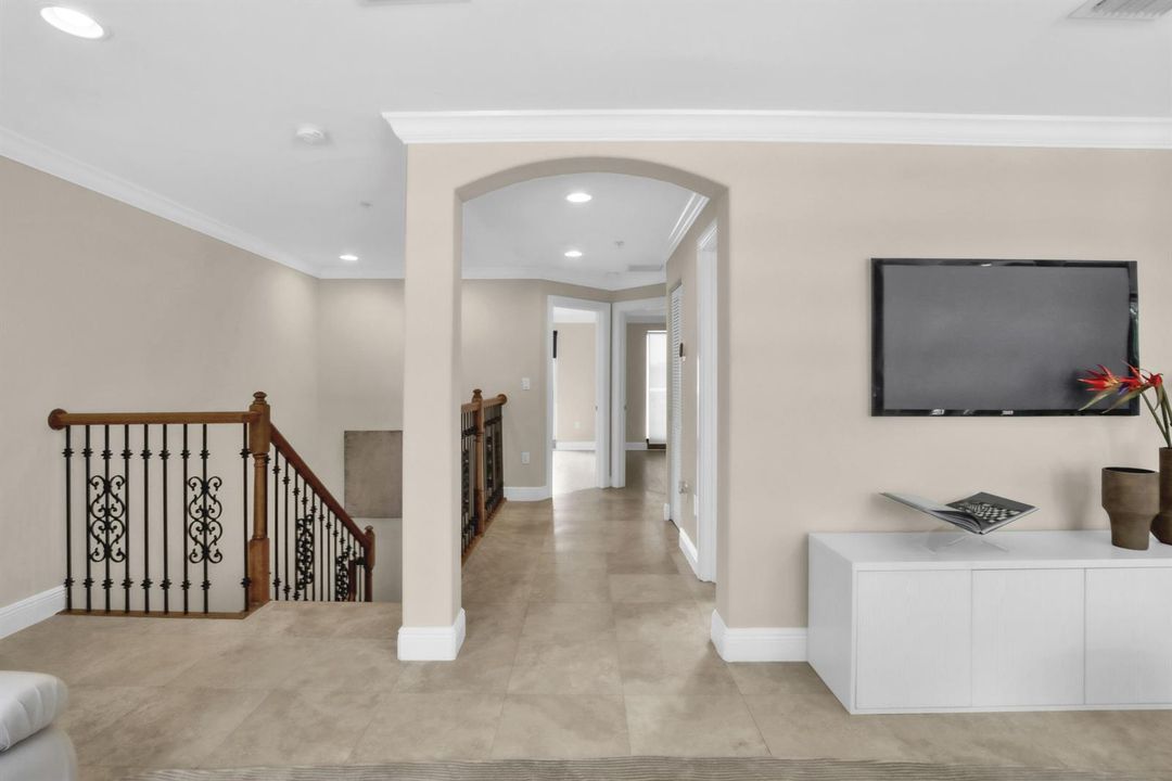 1362 Bayview Dr-68