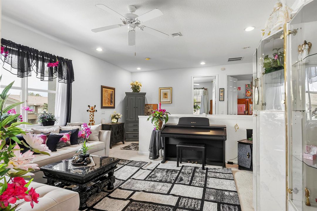 2882 SW Cedar Dunes Dr_Vinesha Clark_48
