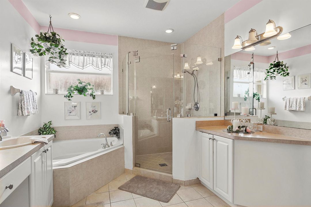 2882 SW Cedar Dunes Dr_Vinesha Clark_43