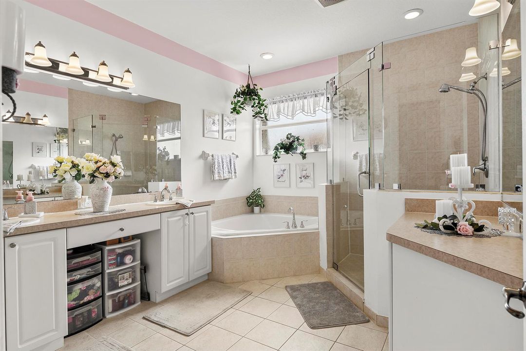 2882 SW Cedar Dunes Dr_Vinesha Clark_40