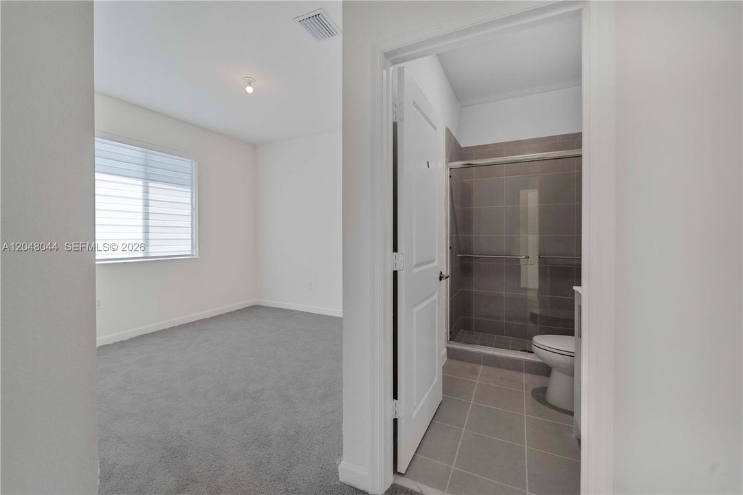 For Rent: $3,250 (4 beds, 3 baths, 1850 Square Feet)