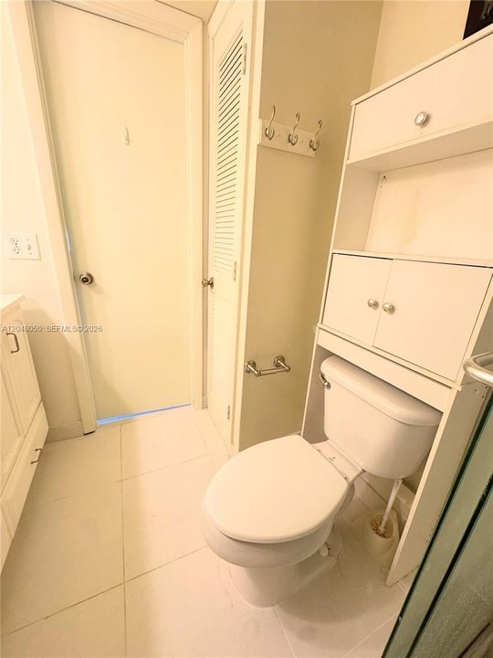 На продажу: $119,900 (2 спален, 2 ванн, 850 Квадратных фут)