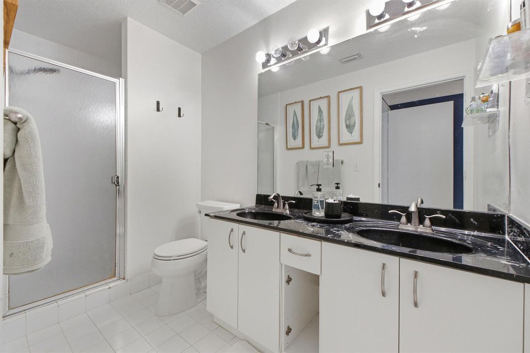 10158 Royal Palm Blvd_013