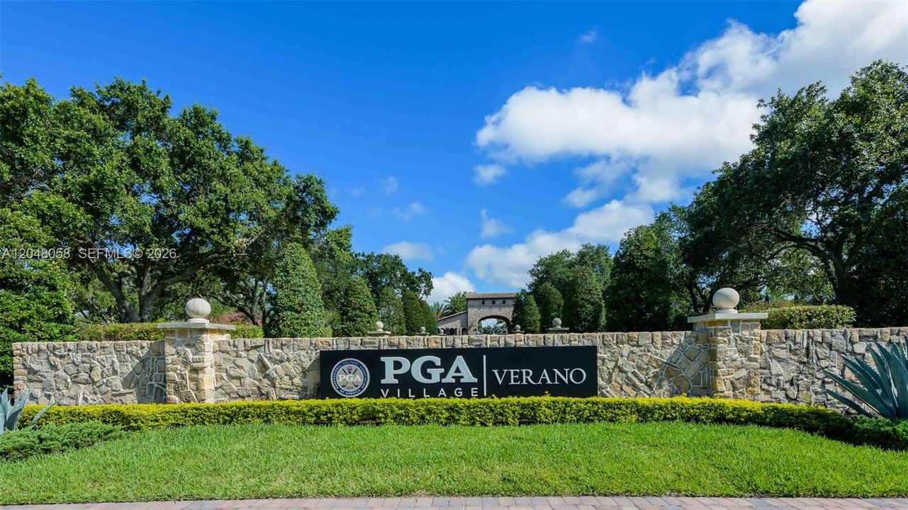 En Venta: $999,717 (4 camas, 4 baños, 3531 Pies cuadrados)