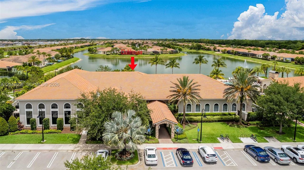 En Venta: $999,717 (4 camas, 4 baños, 3531 Pies cuadrados)