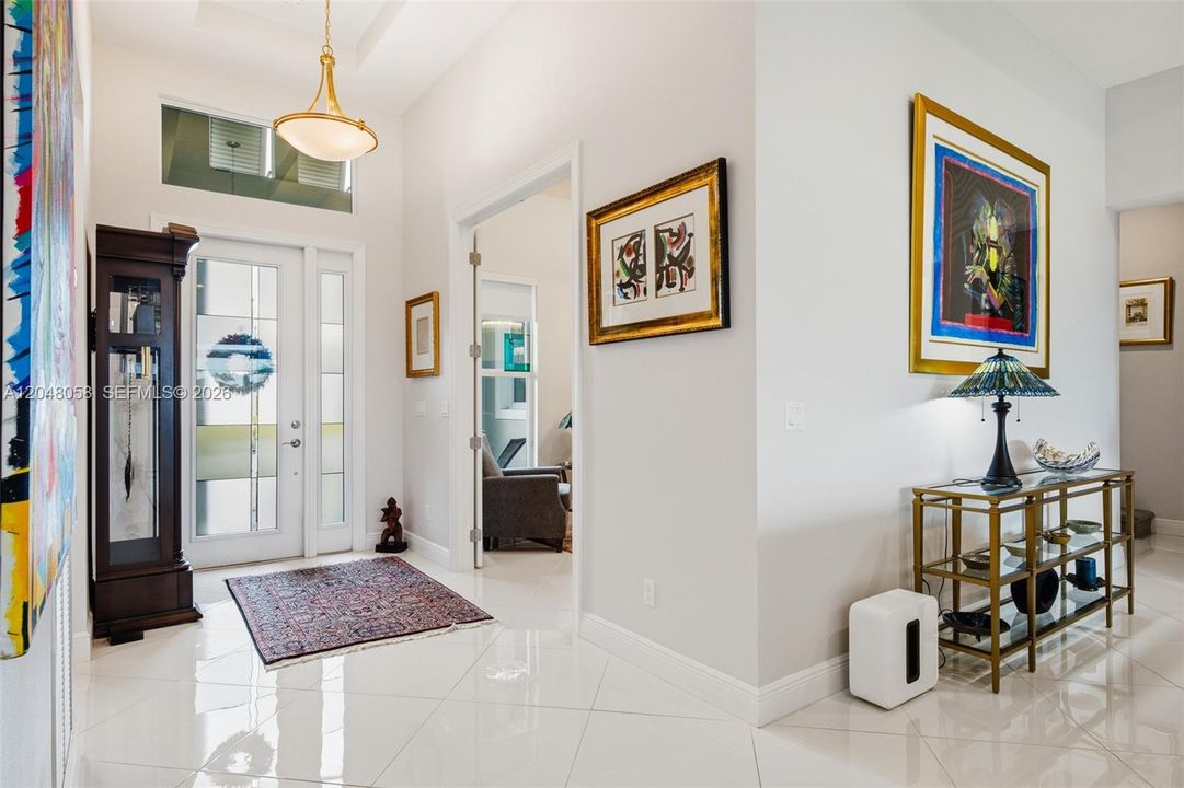 En Venta: $999,717 (4 camas, 4 baños, 3531 Pies cuadrados)