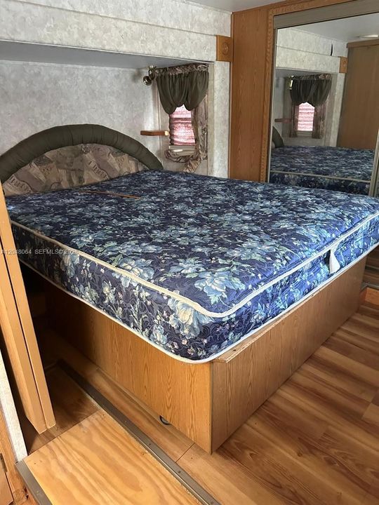 В аренду: $1,200 (1 спален, 1 ванн, 2040 Квадратных фут)