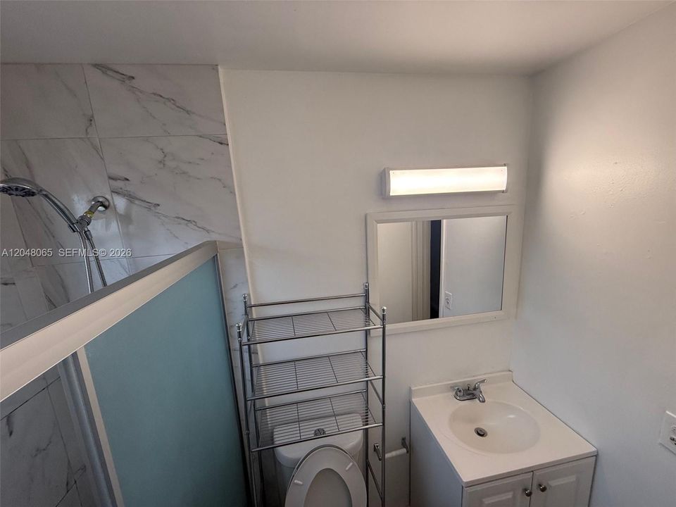For Rent: $1,550 (1 beds, 1 baths, 1188 Square Feet)