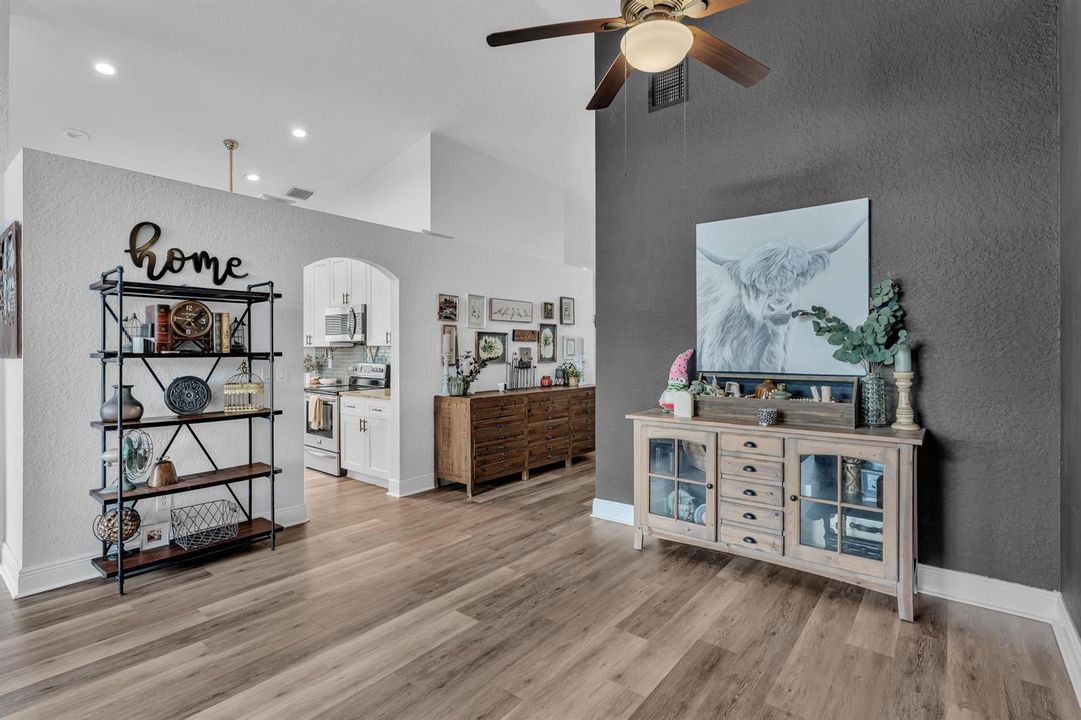 Dining/Hallway