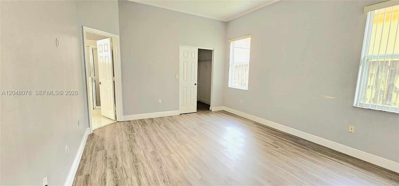 For Rent: $3,200 (3 beds, 2 baths, 1402 Square Feet)