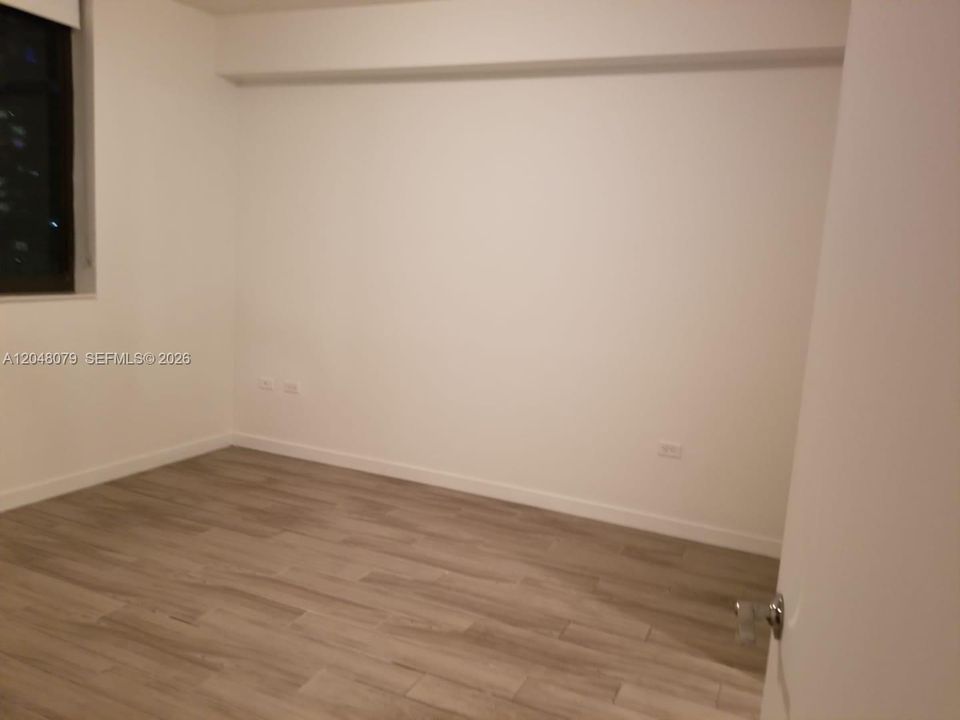 For Rent: $3,300 (1 beds, 1 baths, 646 Square Feet)