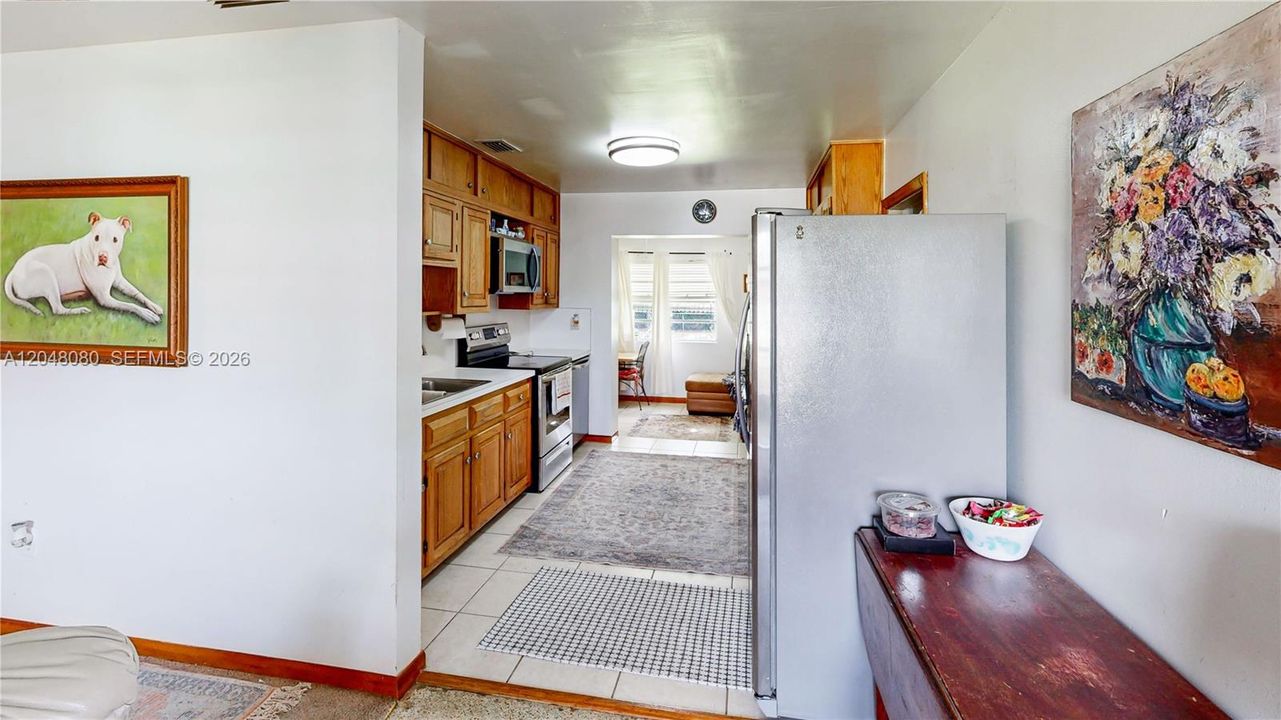 For Sale: $519,000 (3 beds, 1 baths, 1072 Square Feet)