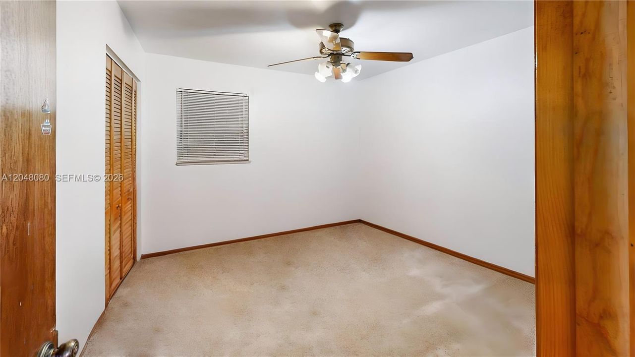 For Sale: $519,000 (3 beds, 1 baths, 1072 Square Feet)