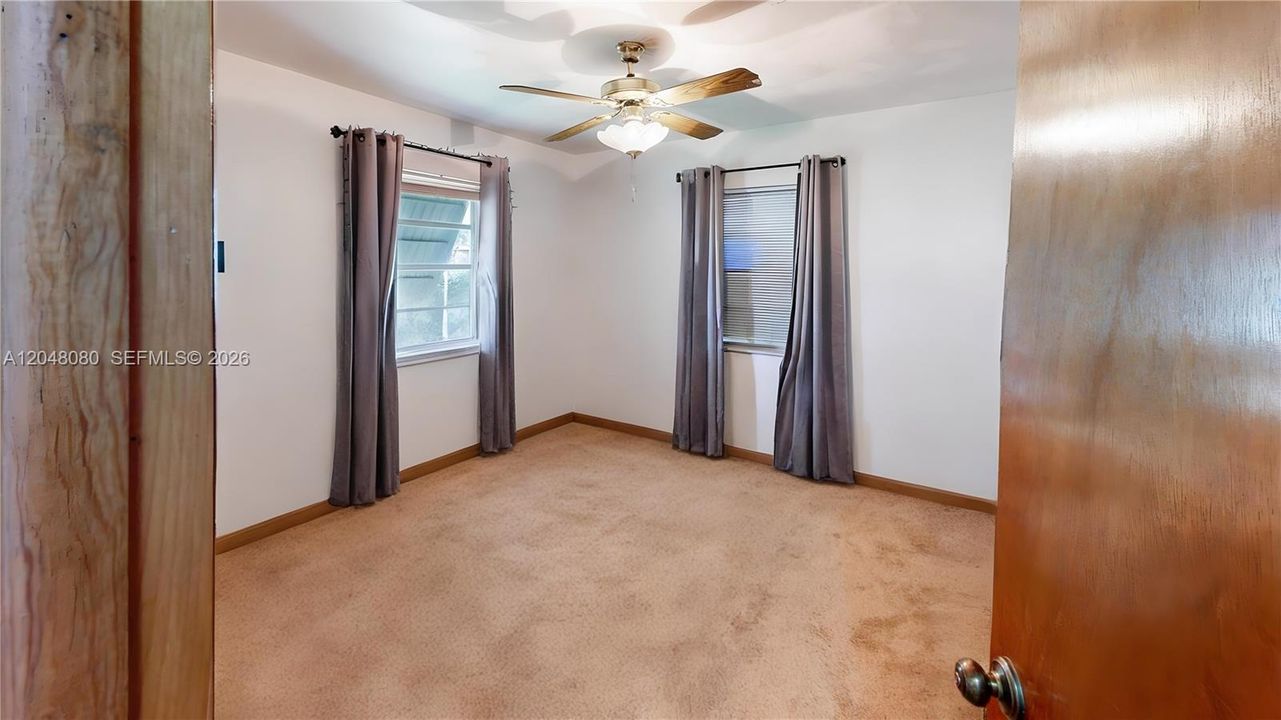 For Sale: $519,000 (3 beds, 1 baths, 1072 Square Feet)