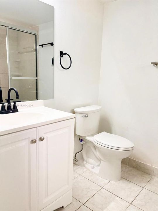 For Rent: $2,350 (3 beds, 2 baths, 1060 Square Feet)