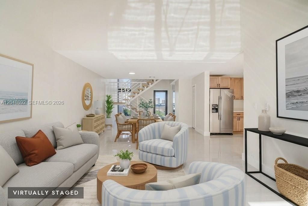 For Sale: $599,000 (3 beds, 3 baths, 1704 Square Feet)