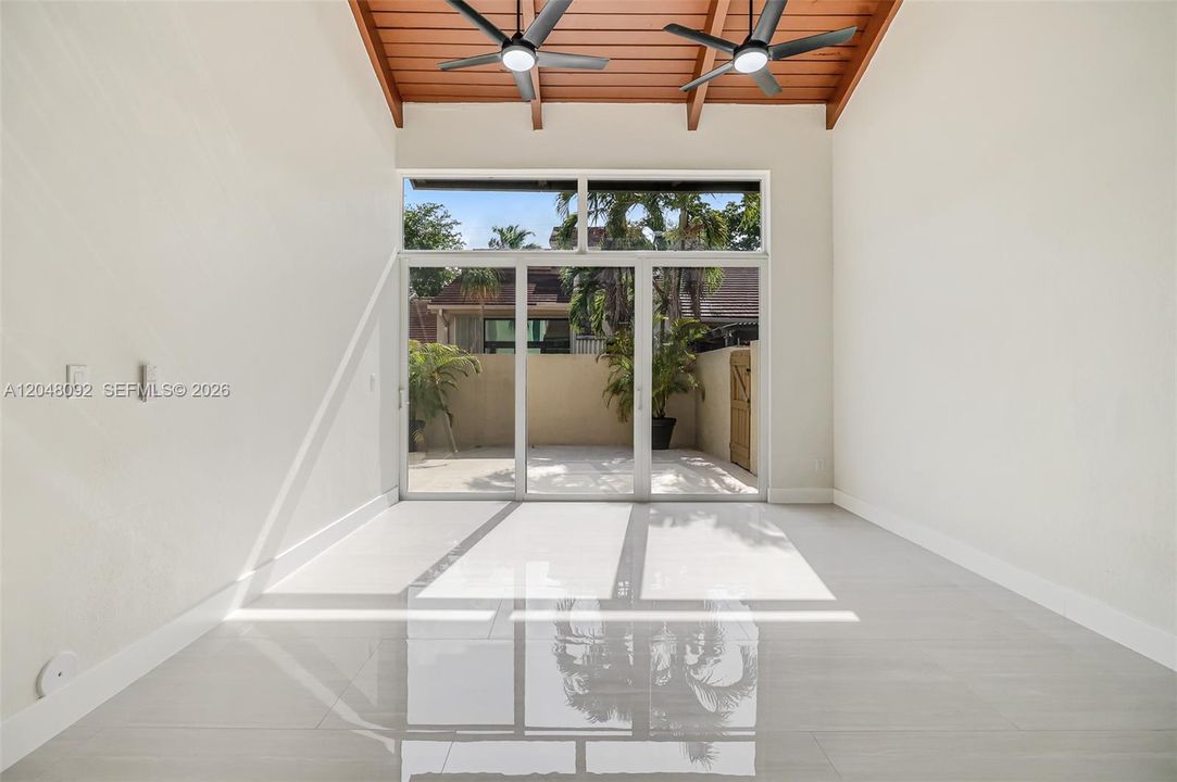 For Sale: $599,000 (3 beds, 3 baths, 1704 Square Feet)