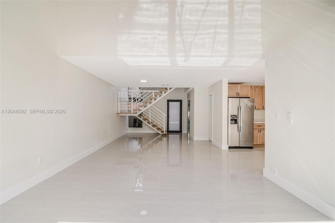 For Sale: $599,000 (3 beds, 3 baths, 1704 Square Feet)