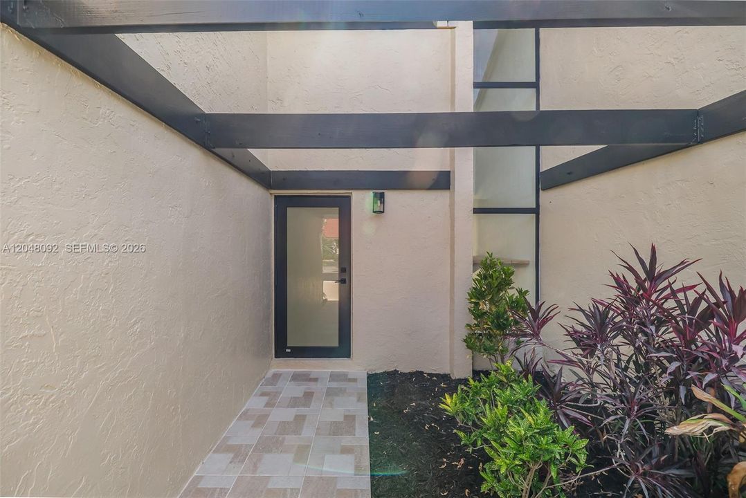 For Sale: $599,000 (3 beds, 3 baths, 1704 Square Feet)