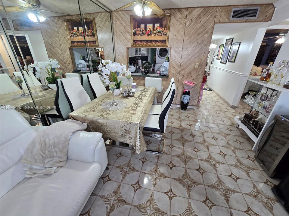 En Renta: $2,100 (2 camas, 1 baños, 834 Pies cuadrados)