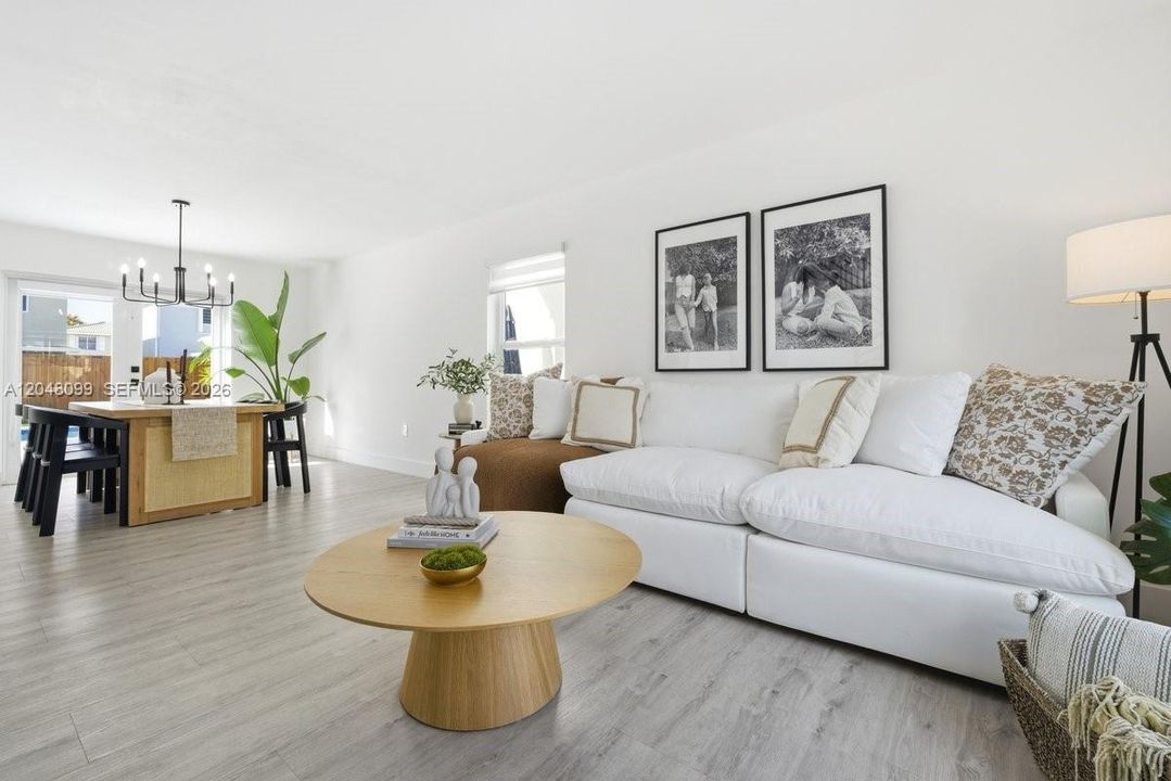 For Rent: $4,350 (4 beds, 2 baths, 1820 Square Feet)