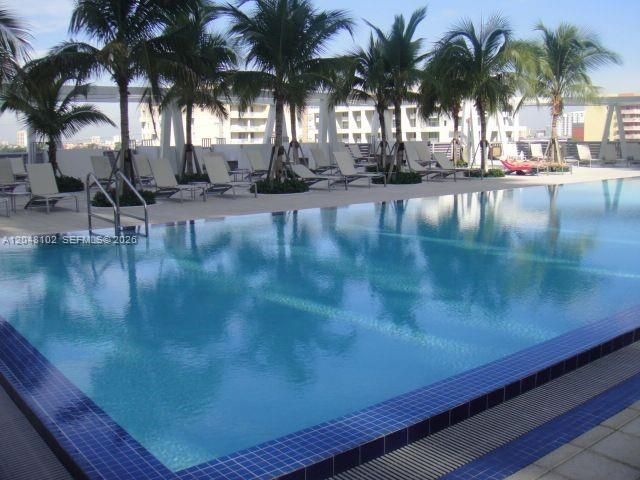 В аренду: $4,150 (2 спален, 2 ванн, 1107 Квадратных фут)
