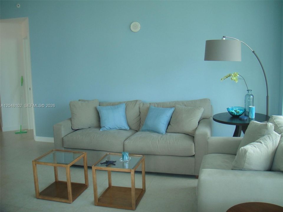 В аренду: $4,150 (2 спален, 2 ванн, 1107 Квадратных фут)