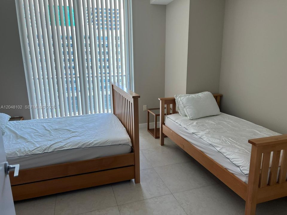 В аренду: $4,150 (2 спален, 2 ванн, 1107 Квадратных фут)