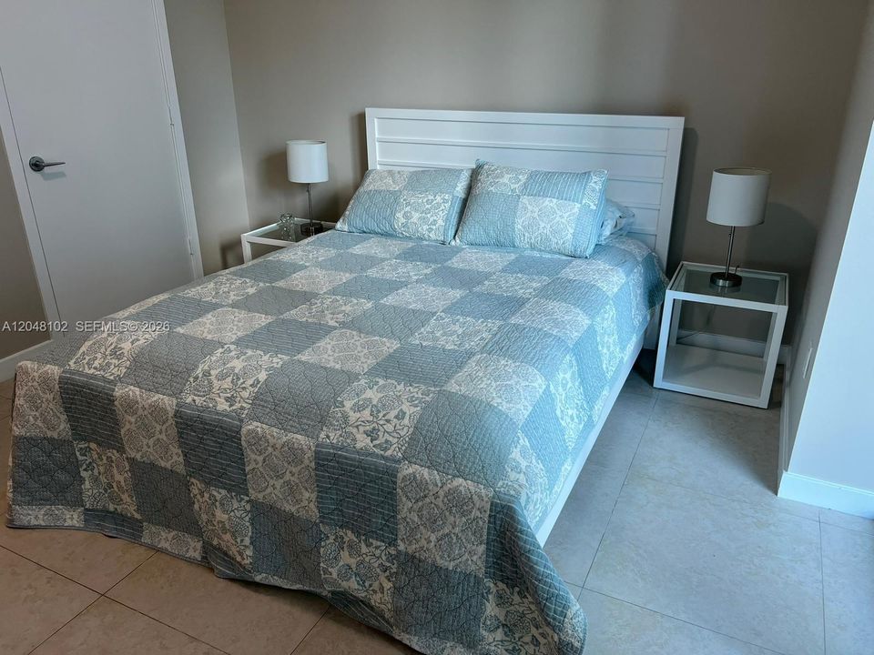 В аренду: $4,150 (2 спален, 2 ванн, 1107 Квадратных фут)