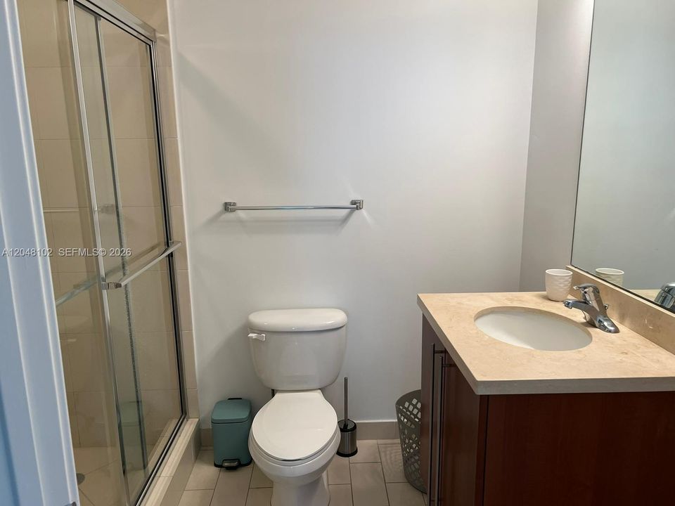 В аренду: $4,150 (2 спален, 2 ванн, 1107 Квадратных фут)