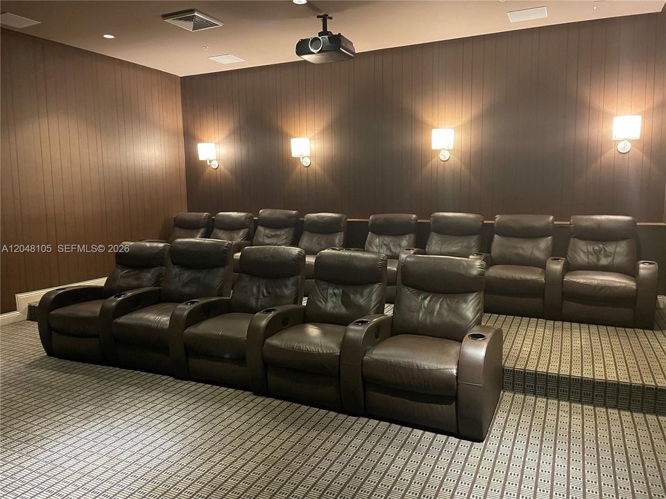 For Rent: $5,250 (2 beds, 2 baths, 1380 Square Feet)
