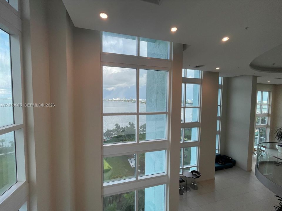 For Rent: $5,250 (2 beds, 2 baths, 1380 Square Feet)