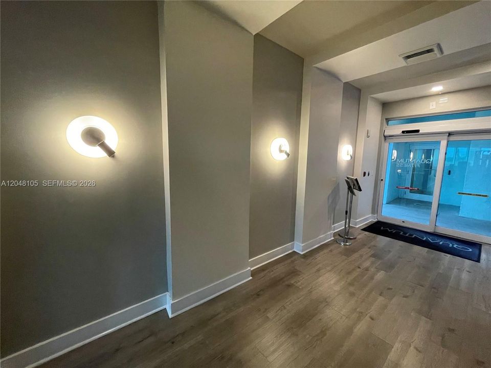 For Rent: $5,250 (2 beds, 2 baths, 1380 Square Feet)