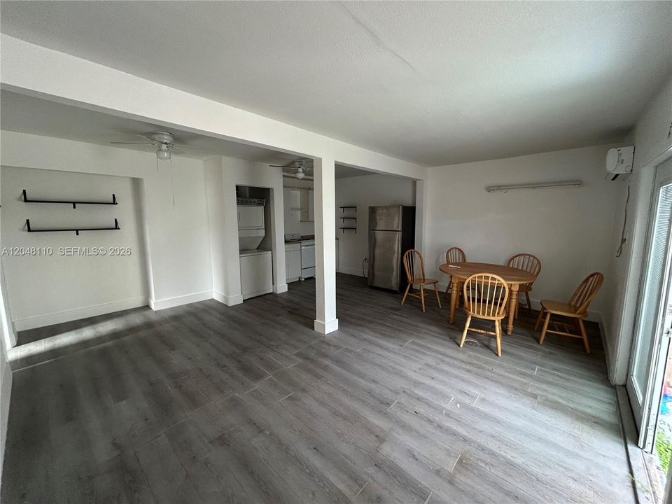 En Renta: $2,100 (1 camas, 1 baños, 1707 Pies cuadrados)