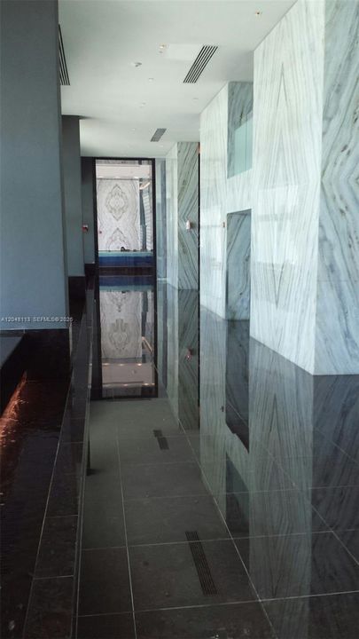 For Rent: $2,200 (0 beds, 1 baths, 507 Square Feet)