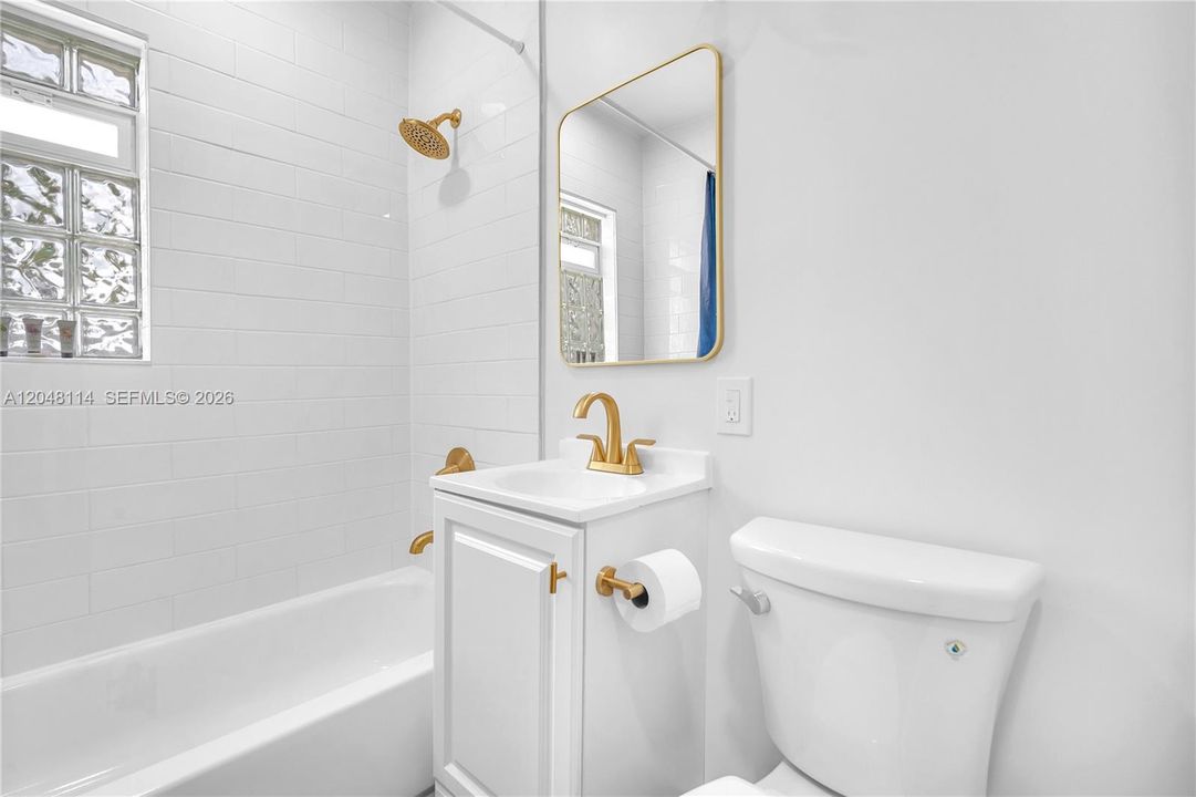 For Rent: $2,200 (2 beds, 1 baths, 2631 Square Feet)