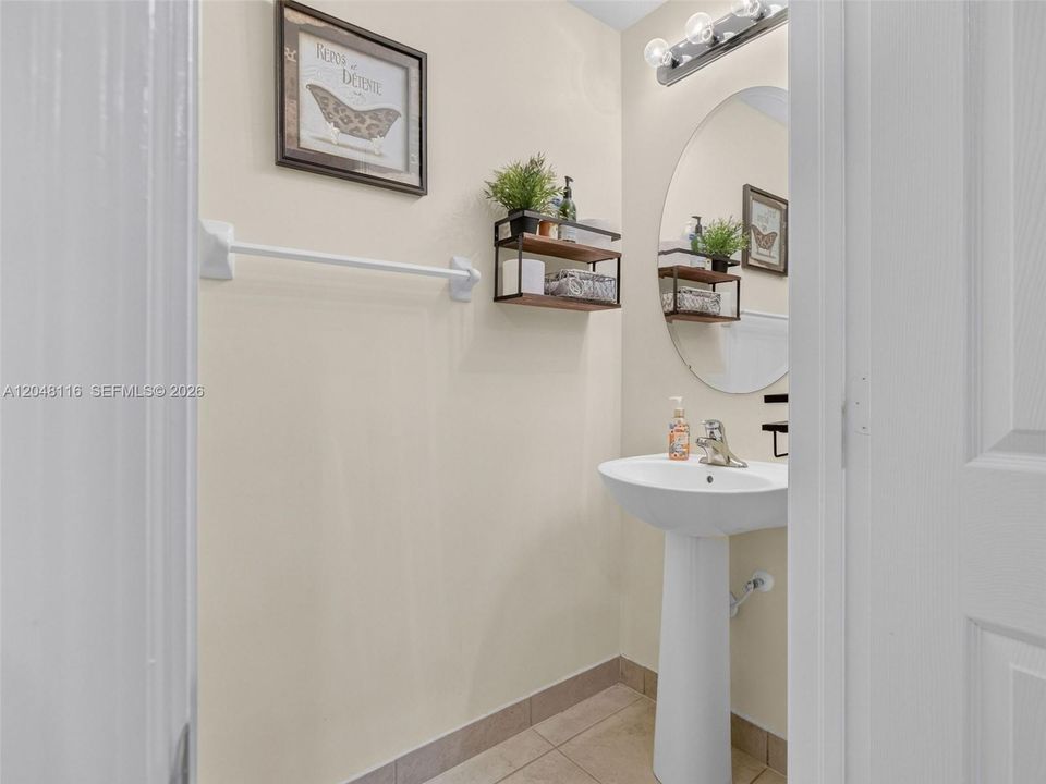 For Sale: $420,000 (3 beds, 2 baths, 1505 Square Feet)