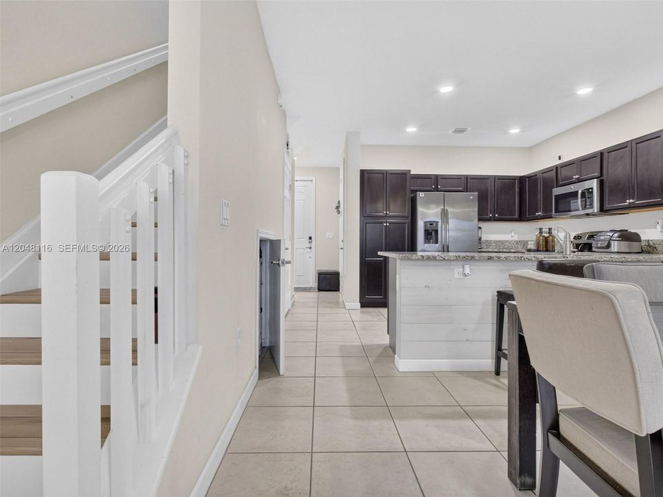 For Sale: $420,000 (3 beds, 2 baths, 1505 Square Feet)