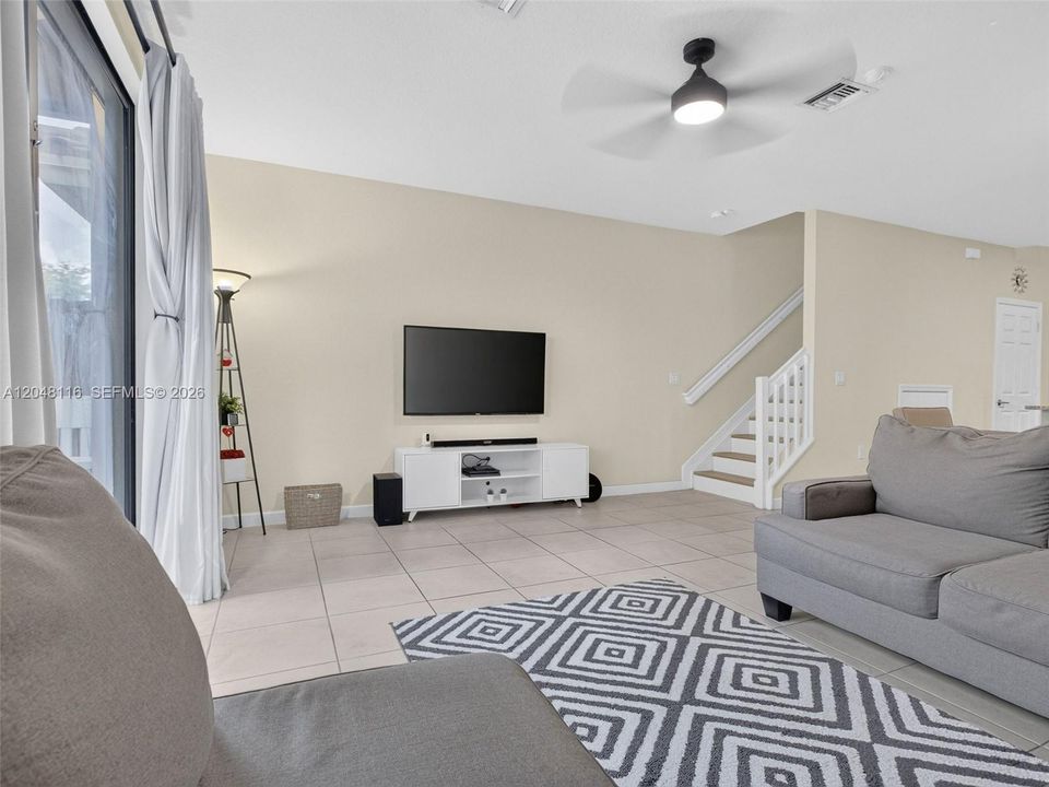 For Sale: $420,000 (3 beds, 2 baths, 1505 Square Feet)