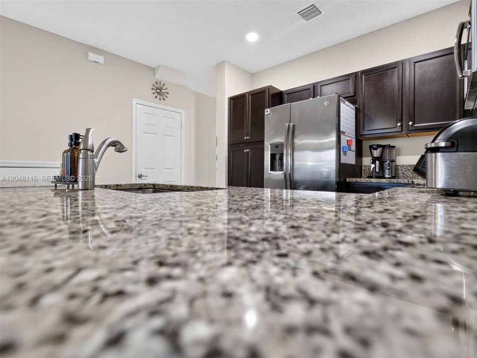 For Sale: $420,000 (3 beds, 2 baths, 1505 Square Feet)