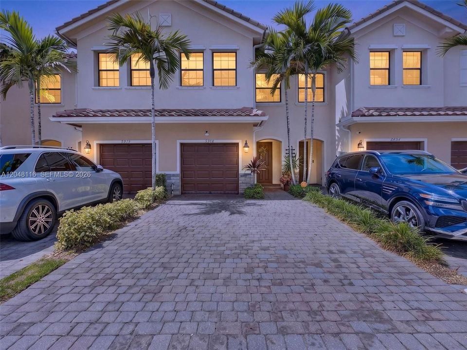 For Sale: $420,000 (3 beds, 2 baths, 1505 Square Feet)