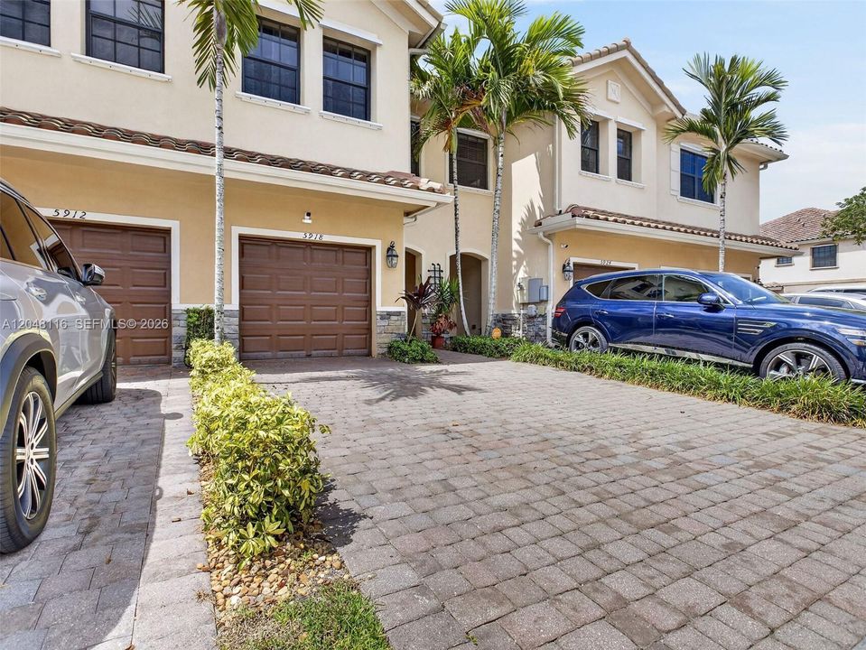For Sale: $420,000 (3 beds, 2 baths, 1505 Square Feet)